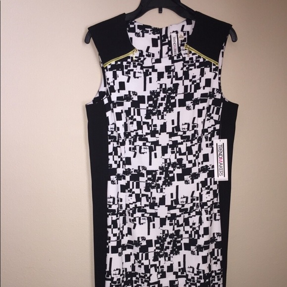 Dresses - Picture 7 of 7